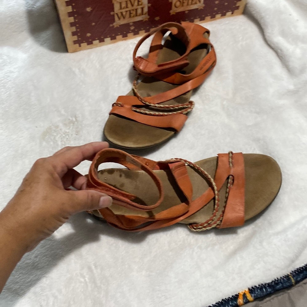 Ladies Sandals size 8